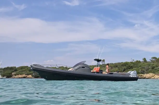 Port Cros gita in barca privata: Yacht 11 m con soste per nuotare