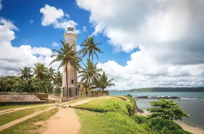 Galle Day Tour: Boat Safari, Fort & Stick Fishing