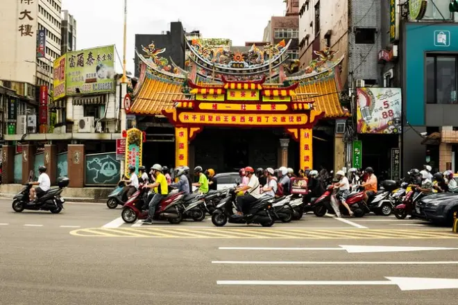 Paseo cultural por Keelung: Mercados, calles y vida local