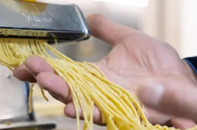 Em Milão, aprenda a fazer massa fresca e tiramisu italianos