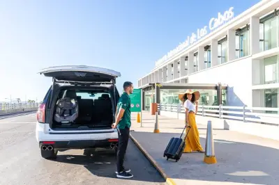 Privater SUV-Transfer vom Flughafen direkt zu Hotels in Todos Santos