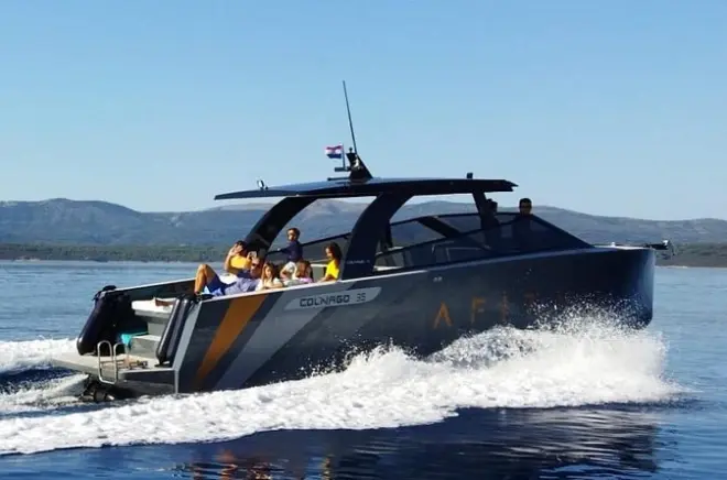 Private boat tour Adriatic: Secluded coves from Hvar, Brač, Split