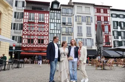 Tour privado pelo País Basco Francês: Bayonne, Biarritz e chocolate