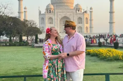 Taj Mahal Skip-the-Line Tour from Delhi: Private Guide & Entry