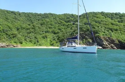 Snorkeling in Tayrona Park from Santa Marta: Private sailing boat