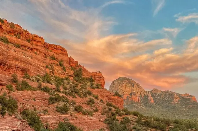 Sedona Sacred Canyons Loop Hike: Private Guide & Binoculars