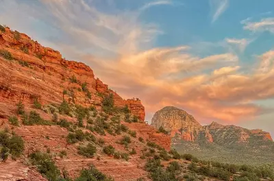 Sedona Sacred Canyons Loop Hike: Private Guide & Binoculars