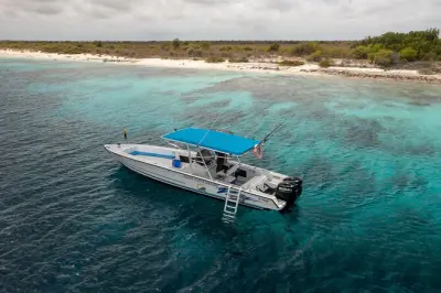 Snorkeling a Bonaire: Barca privata con il capitano Helmer
