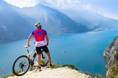 E-Bike und Wandern am Gardasee ab Riva: Tag individuell gestalten