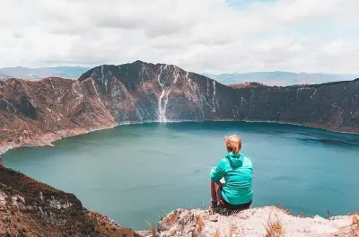 Quilotoa Lagune Tagesausflug: Kraterwanderung & Märkte
