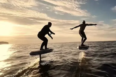 eFoil Water Sport Session in Tallinn: Fly & Sauna Wellness