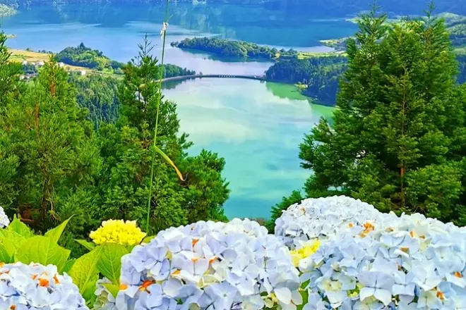 Excursion à Sete Cidades : Lacs de cratère bleu et vert
