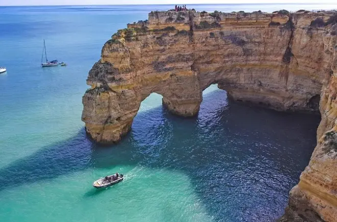 Private Benagil Cave boat tour from Armação de Pêra