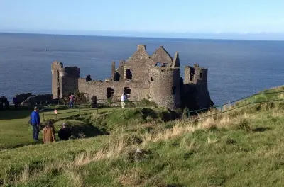 Private Tour Belfast: Giant's Causeway, Burgen & Game of Thrones
