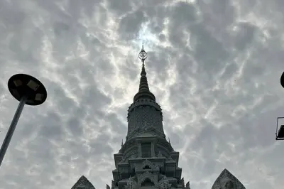 Oudong Mountain History and Pagoda Tour from Phnom Penh