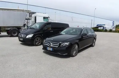 Traslado privado de ida e volta do aeroporto de Treviso para Veneza