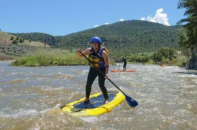 Colorado River Stand-Up Paddleboard Tour: Class II Rapids