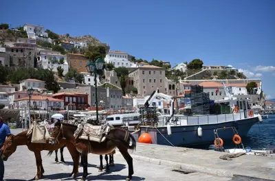 Hydra depuis Metohi : Route, voile et découverte en une journée