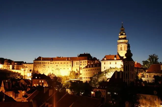 Da Salisburgo a Praga in minivan privato con sosta a Český Krumlov