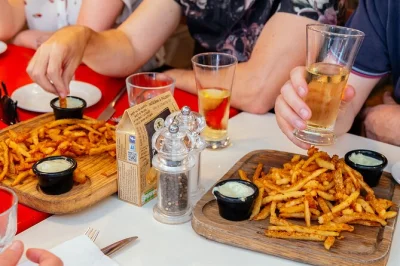 Follow a local through dublin’s food scene, tasting fudge, cider, and more. private walking tour with 10 stops, city highlights, and flexible for all diets.
