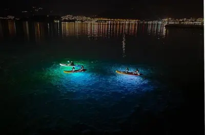 Kajakfahren in Budva: Nachtpaddeln mit LED-Beleuchtung