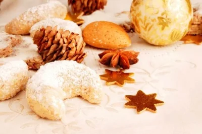 Warm up in salzburg with a hands-on christmas cookie and apple strudel cooking class, small group size, chef-led, lunch included, take home your own treats.