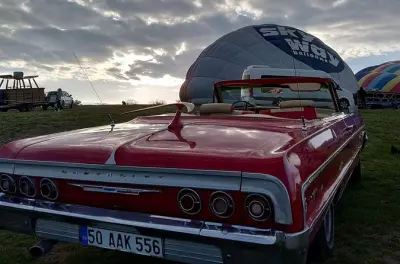 Classic Car Tour in Göreme: Vintage Impala & Buick in Kappadokien