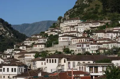 2-Tage UNESCO Tour: Berat, Gjirokastra & Butrint ab Tirana