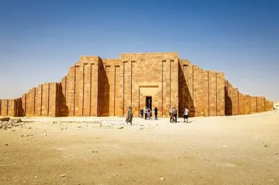 Pyramides de Gizeh, Memphis et Saqqara au départ d'Alexandrie