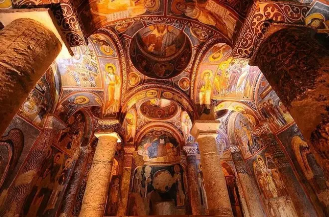 Cappadocia Rote Tour: Goreme oder Zelve mit Mittagessen und Guide