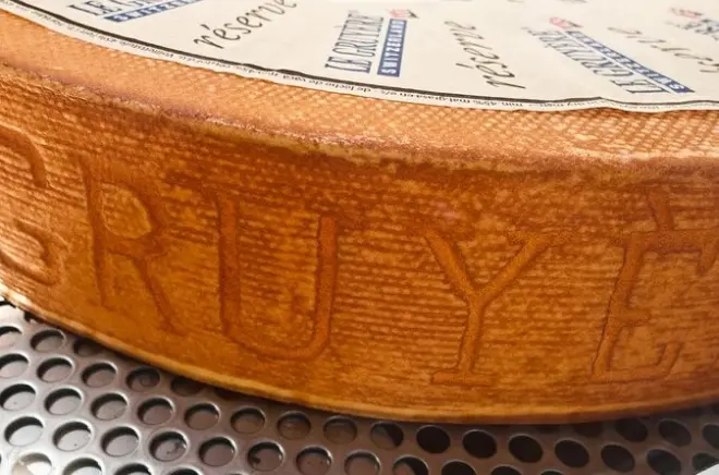 Gruyères Tagesausflug: Schokoladenfabrik & Käse-Dorf