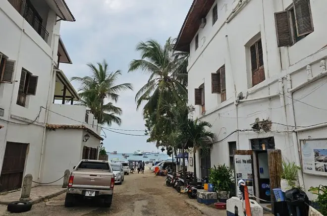 Stone Town, Prison Island & Spice Farm Tour: 8 Hours