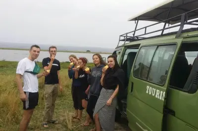 Murchison Falls Safari: Pirschfahrten & Bootstour auf dem Nil