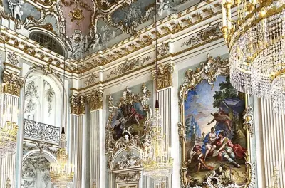 Munich Nymphenburg Palace & Carriage Museum: Skip-the-Line Tour