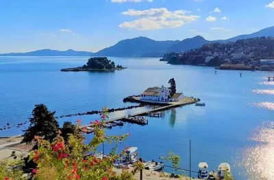 Private Half-Day Corfu Tour: Paleokastritsa, Old Town & Tasting