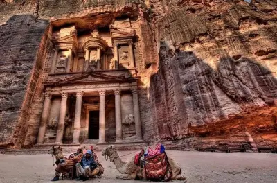 Petra day trip from Amman: Treasury and Siq in one day
