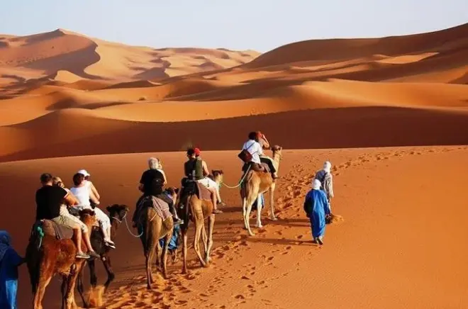 Tour di 2 giorni da Fes al deserto di Merzouga con cammello