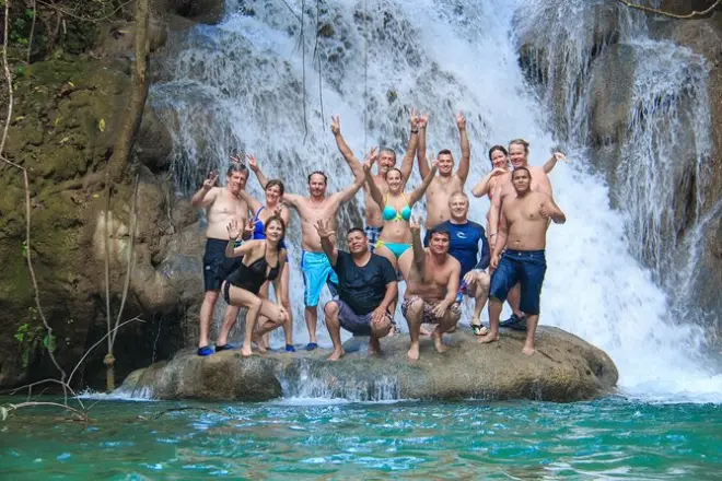 Emerald Falls Tagesausflug ab Huatulco: Schwimmen & tropische Vögel