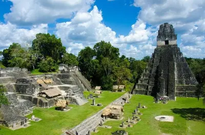 Full-Day Tikal Tour from Flores with Lunch and Guide