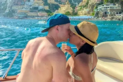 Tour privado de barco na costa de Amalfi: Li Galli e Gruta Esmeralda
