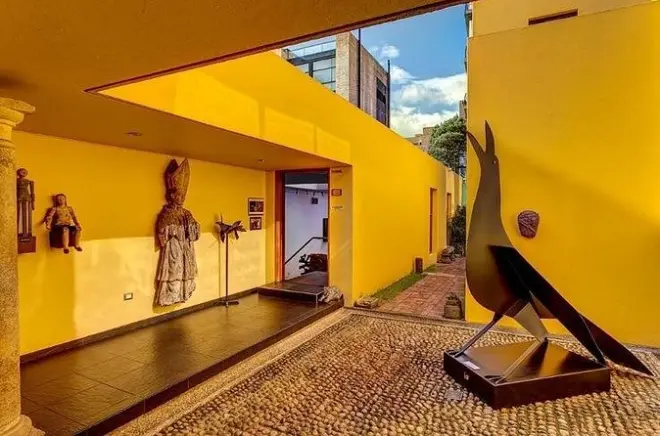 Norte de Bogotá: Usaquén, cascada Tequendama y museos privados