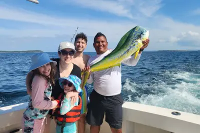 Alquiler privado de yate y snorkel en las Islas Perlas desde Panamá