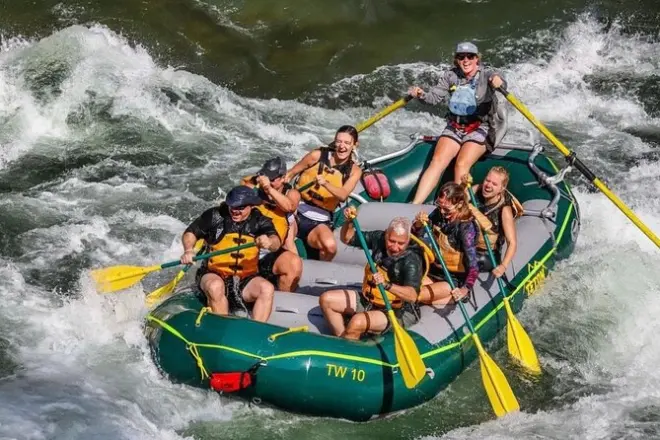 Snake River Rafting in Jackson Hole: Small Boat Slam