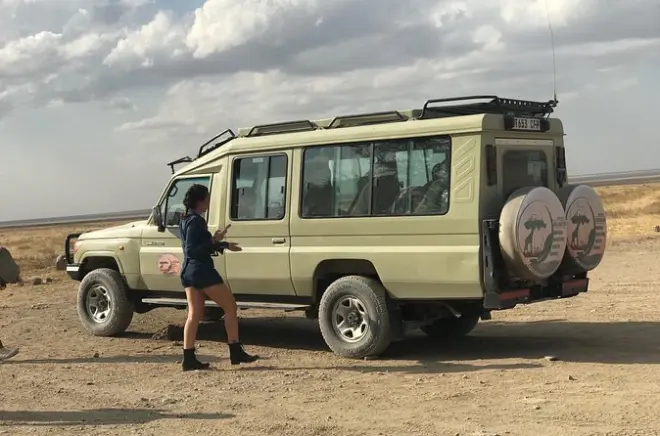 Arusha Airport Transfer with Mount Kilimanjaro Stop