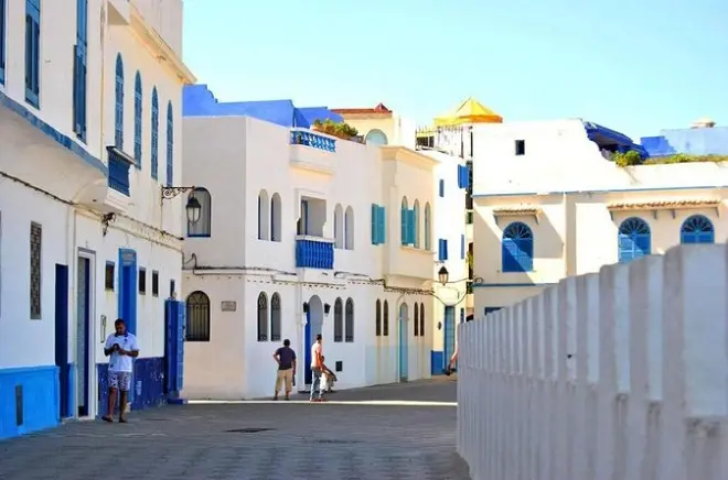 Asilah Tagesausflug ab Tanger: Medina, Hafen & San Bartholomäus