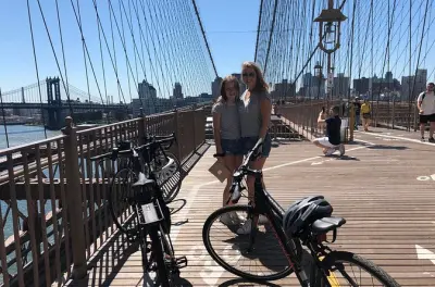 Brooklyn and Manhattan Bridge bike tour: Iconic bridges in 2.5h
