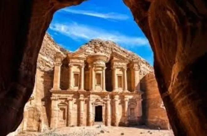 2-Tage Petra, Wadi Rum & Totes Meer Privattour ab Amman