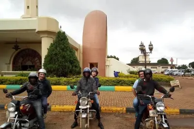 Tour in motorino a Kampala: Giro tra le 7 colline