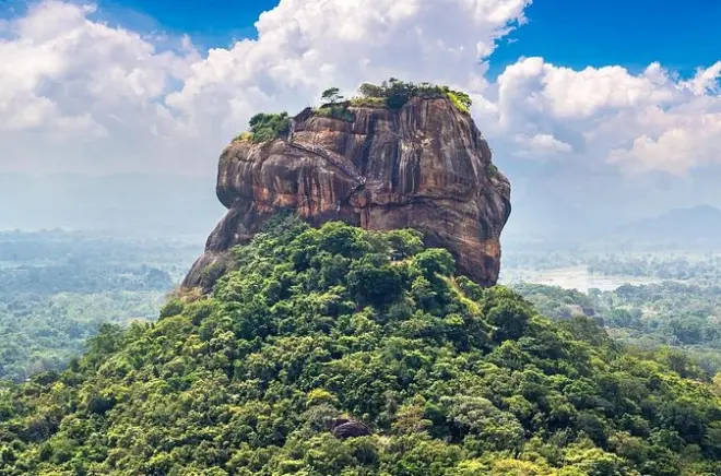 Traslado particular de Colombo para Sigiriya com recepção