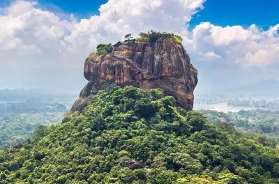 Traslado particular de Colombo para Sigiriya com recepção